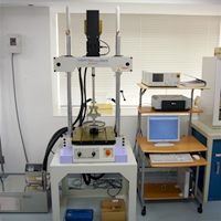 疲労試験機(動的試験システム)島津製作所EHF-LV020K1