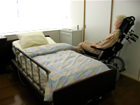 介護用ベッド&リクライニング型車椅子